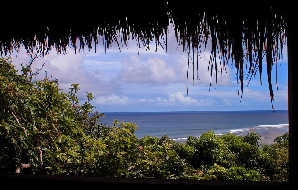 Boa Hill Surf House Hotel Nembrala Exterior photo